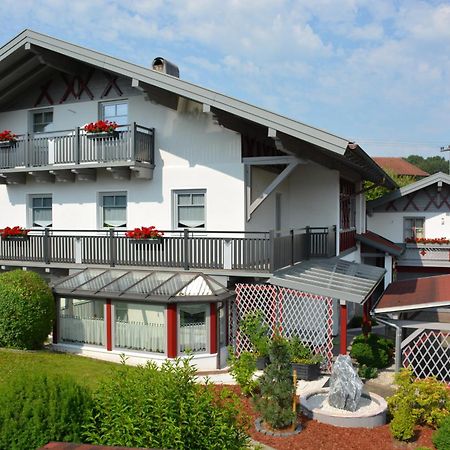 Ferienwohnung & App. Rosemarie Bad Birnbach Dış mekan fotoğraf